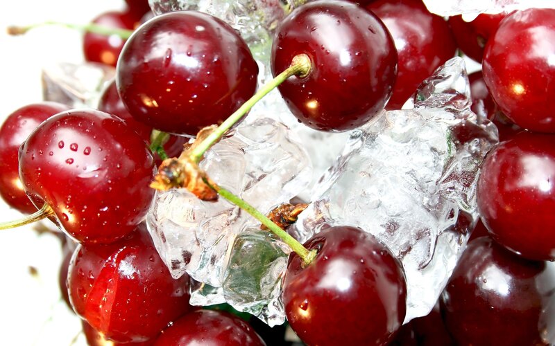 Red Cherries with Ice — Refreshing, Photograph
