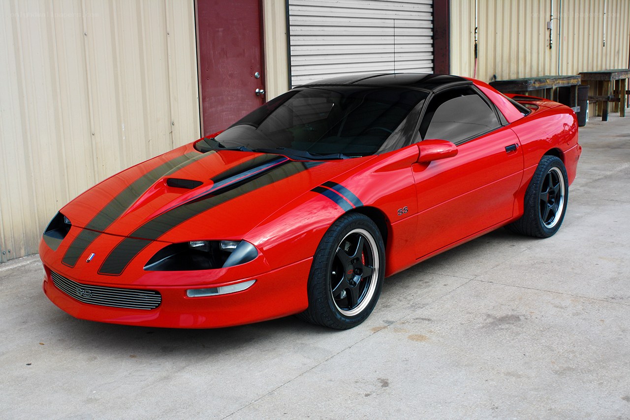 red chevrolet camaro ss