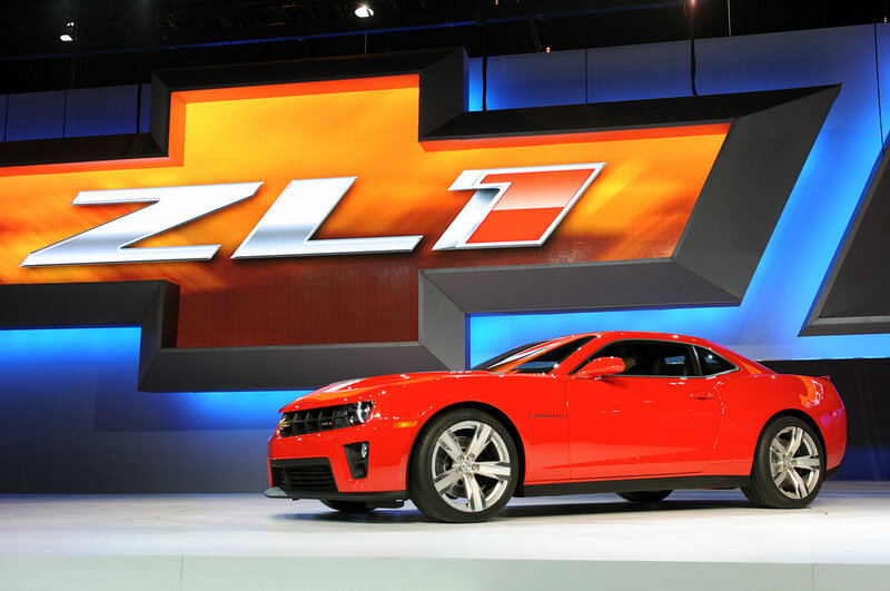 Red Chevrolet Camaro Zl1 — Dramatic