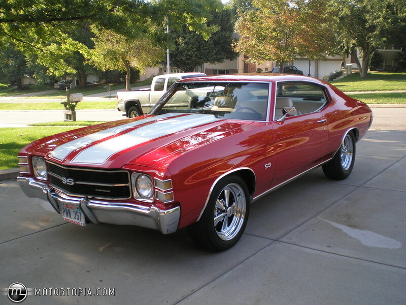 Red Chevrolet Chevelle Ss — Calm