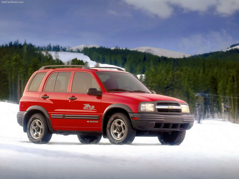Red Chevrolet Tracker