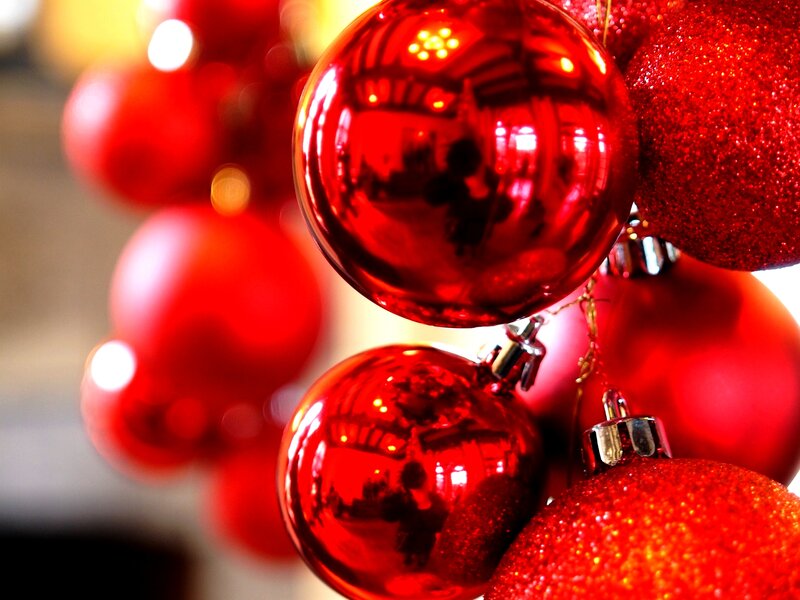 Red Christmas Ornaments — Festive, Photograph, Glitter, Reflection