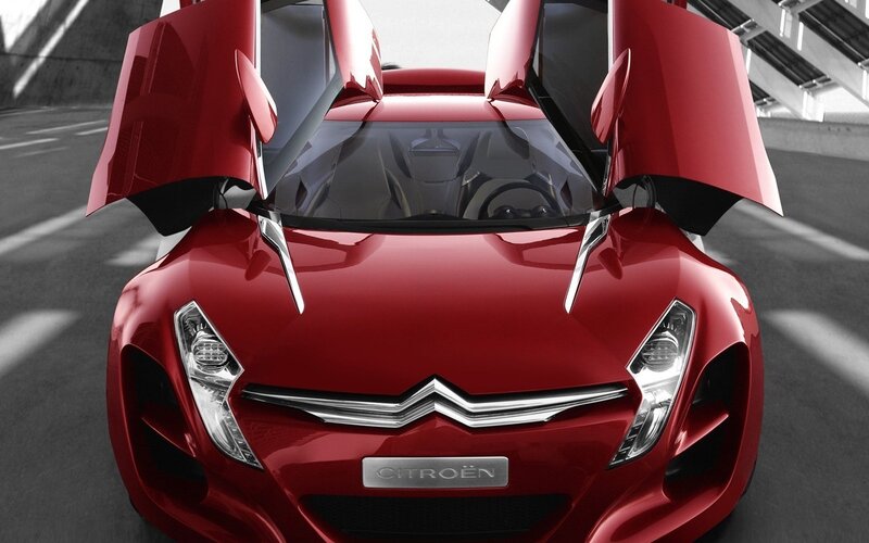 Red Citroën concept car