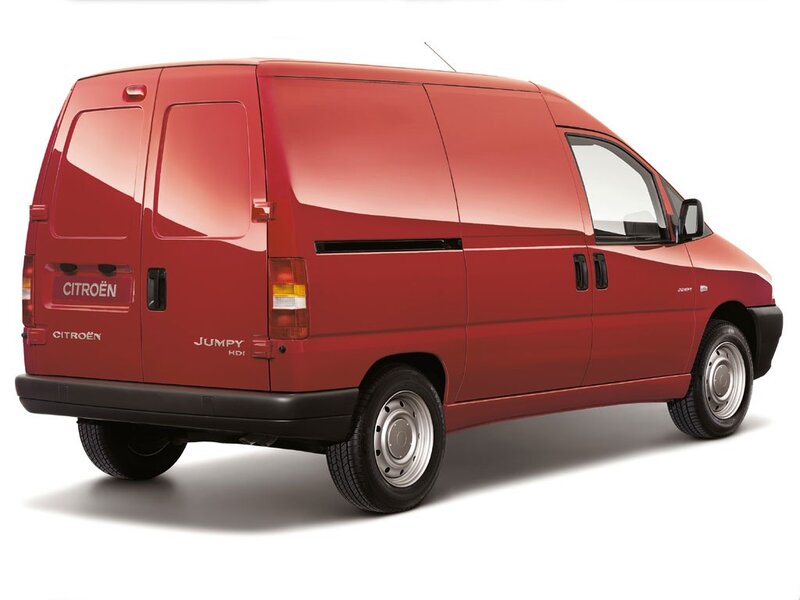 Red Citroën Jumpy van