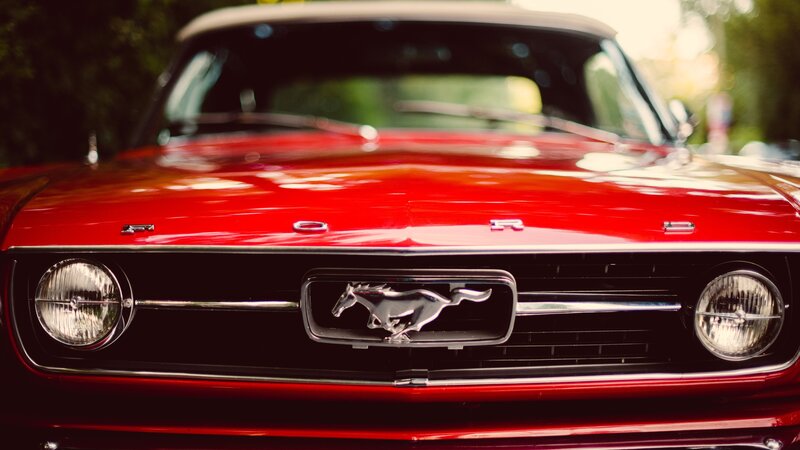 Red Classic Car Front — Calm
