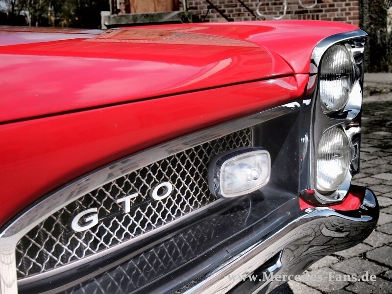 Red classic car front grille