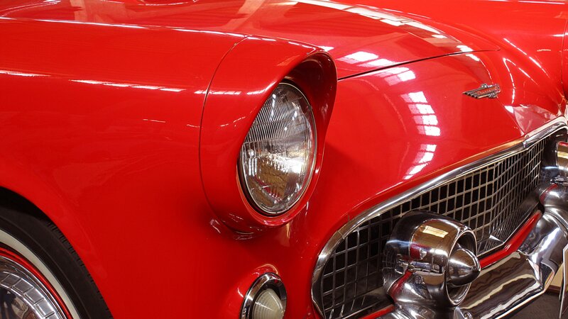 Red Classic Car Front — Showcase