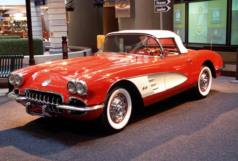 Red Classic Convertible Car — Calm, Photograph