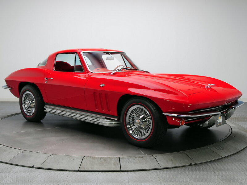 Red Classic Corvette — Neutral