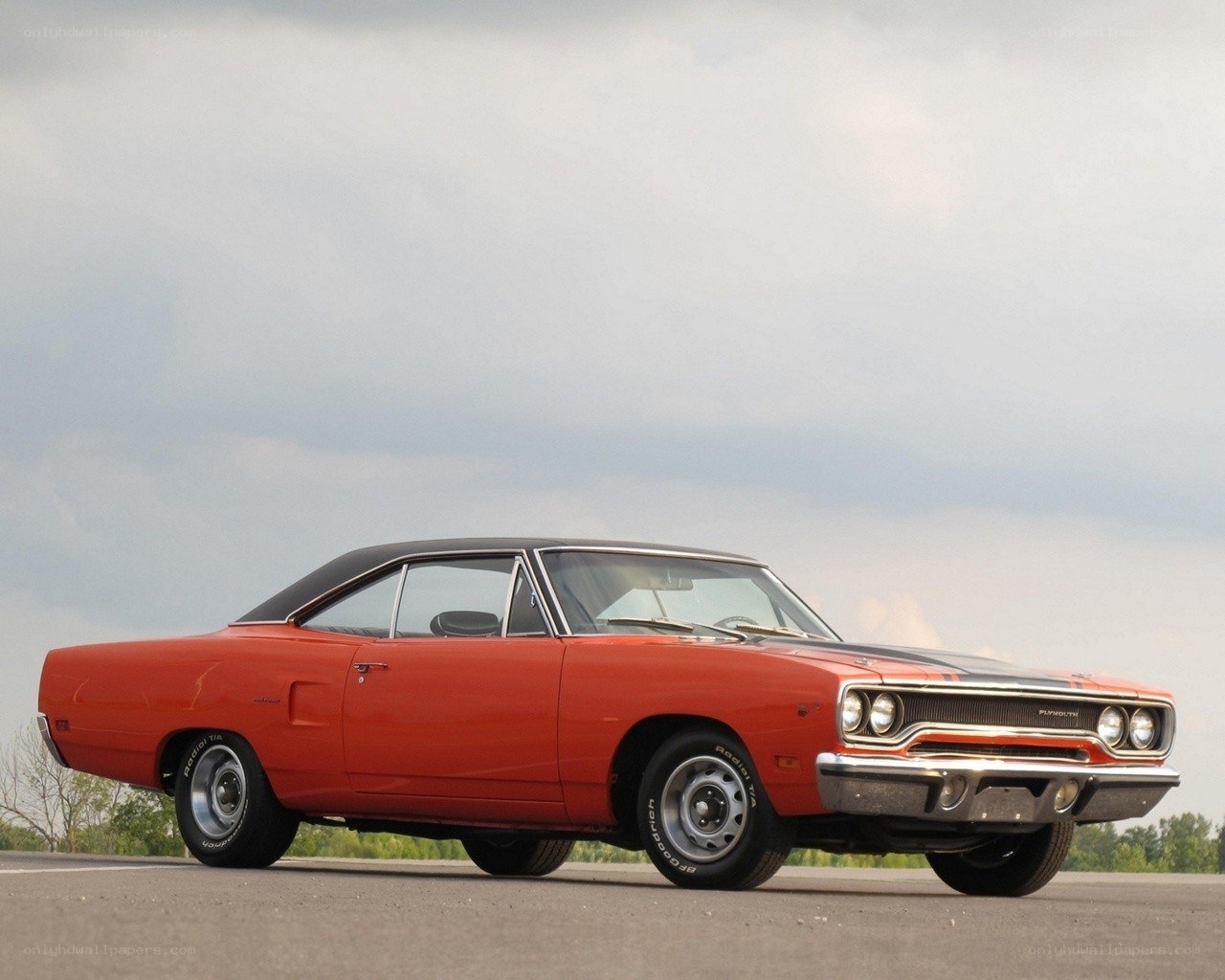 Red classic muscle car