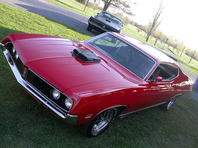 Red Classic Muscle Car — Calm