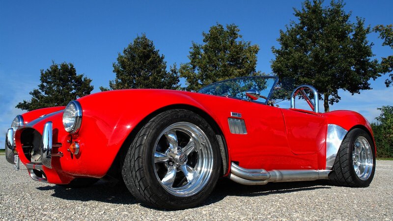 Red Classic Sports Car — Vibrant