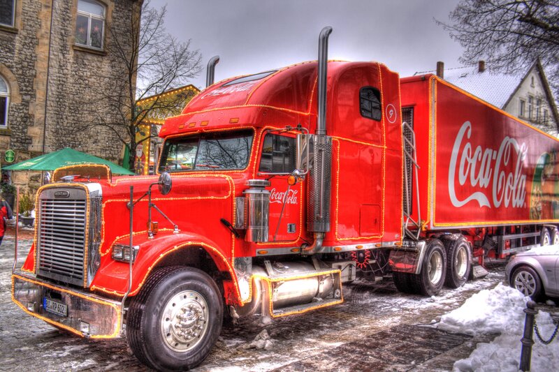 Red Coca-cola Truck — Dramatic, Winter