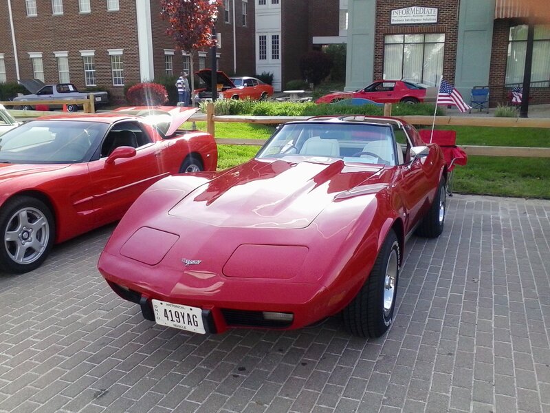 Red Corvette Cars — Calm