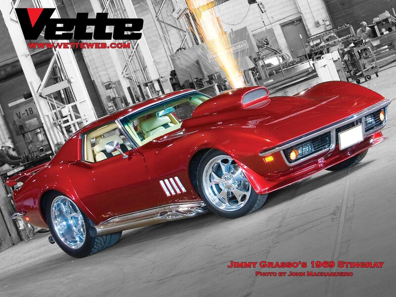 Red Corvette Stingray — Dramatic