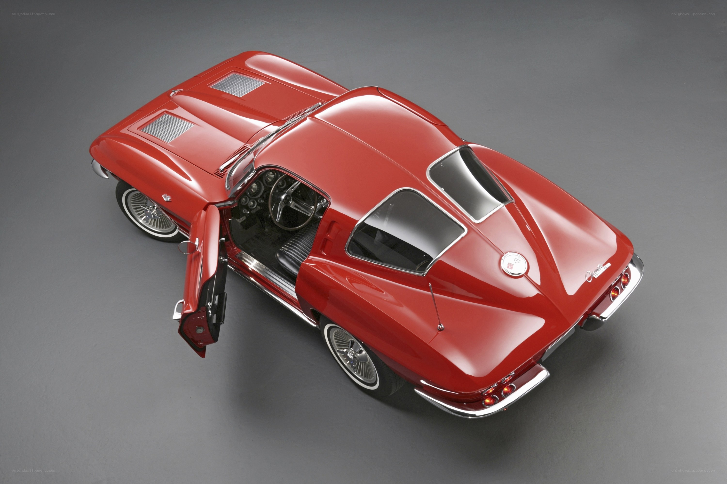 Red Corvette Stingray from above
