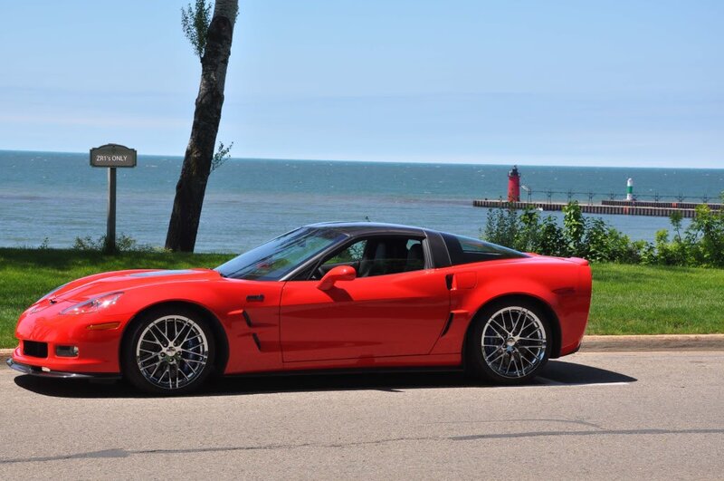 Red Corvette Zr1 — Serene