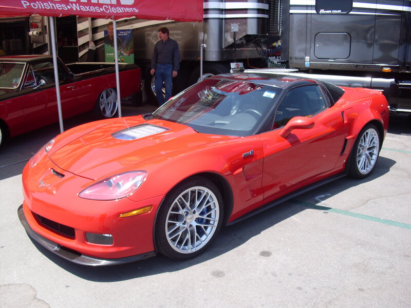 Red Corvette Zr1