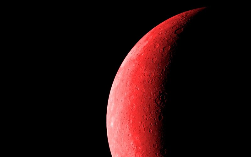 Red Crescent Moon