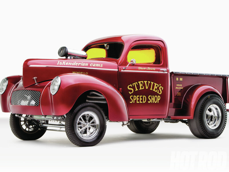 Red Custom Pickup Truck — Showcase, Photograph, Chrome Wheels
