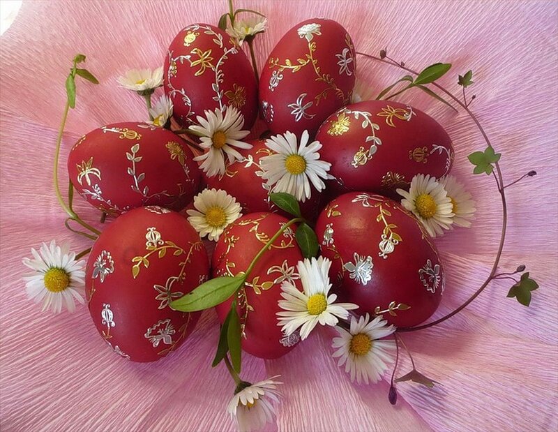 Red Decorated Eggs — Festive