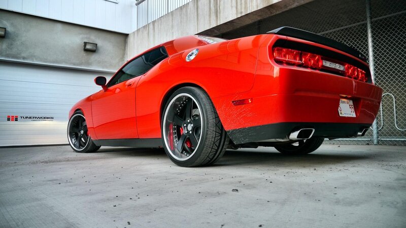 red dodge challenger muscle car