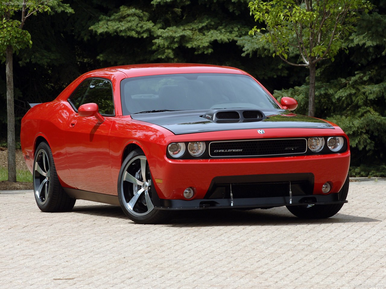 Red Dodge Challenger SRT8