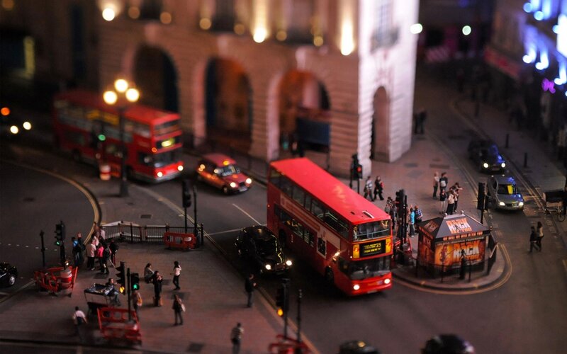 Red Double-decker Buses — Busy, Night, Photograph