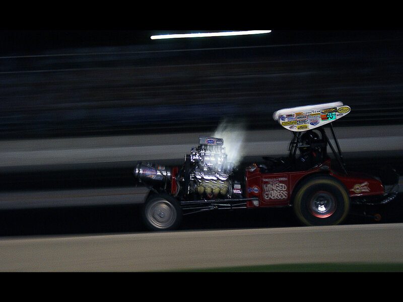 Red Dragster Car — Dynamic