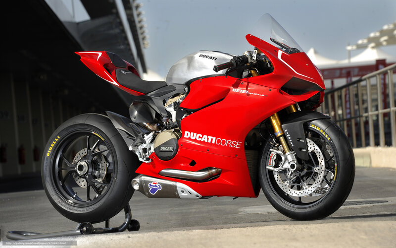 Red Ducati Panigale V4
