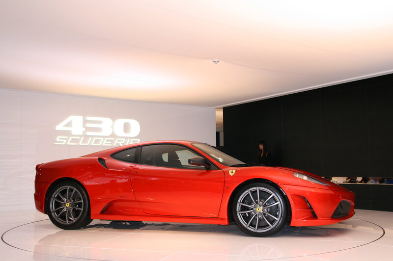 Red Ferrari 430 Scuderia