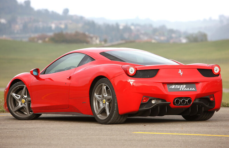 Red Ferrari 458 Italia — Calm