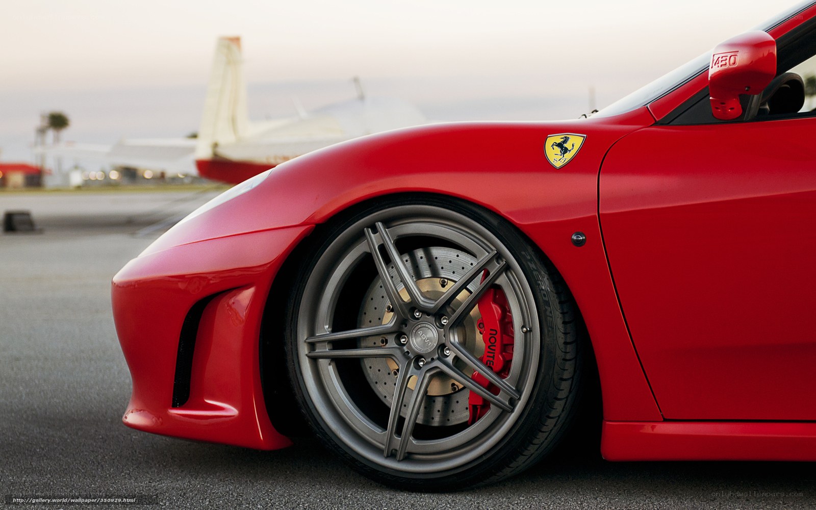Red Ferrari 458 wheel close-up