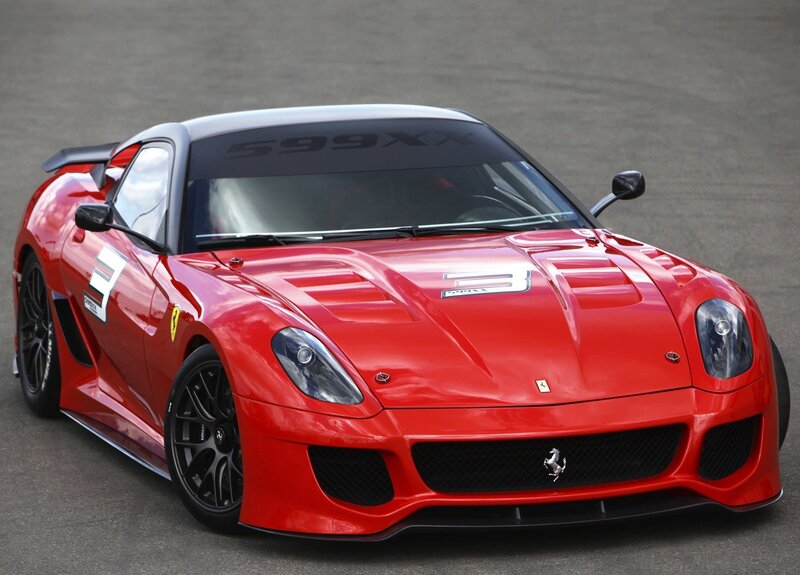 red ferrari 599xx race car