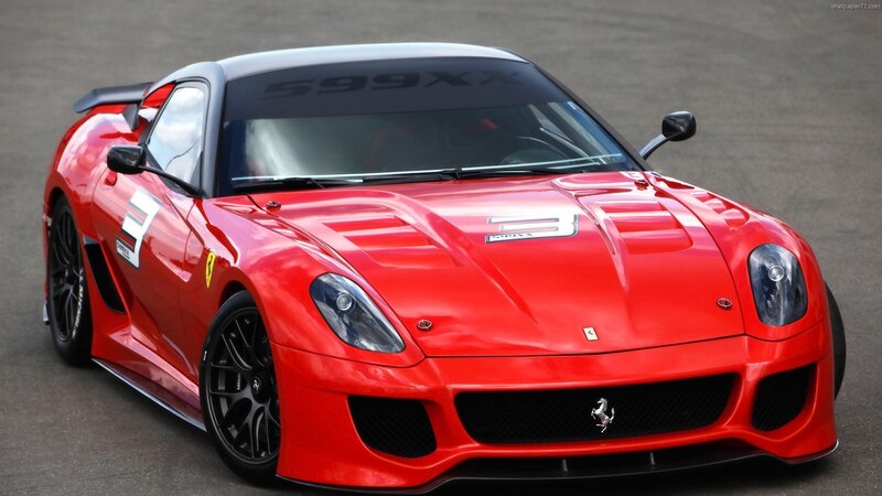 red ferrari 599xx race car