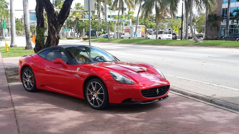 Red Ferrari California — Calm