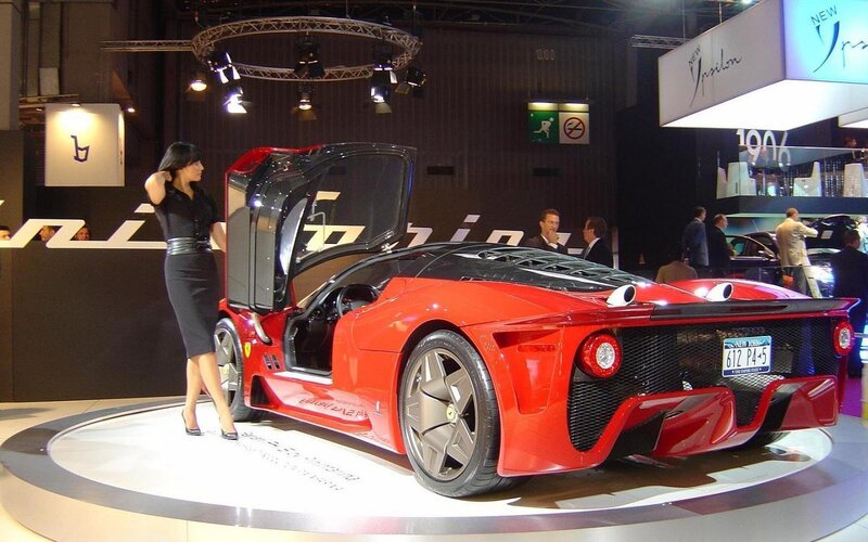 Red Ferrari F430 — Formal