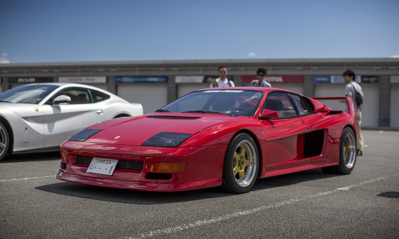Red Ferrari F50 — Outdoor, Afternoon