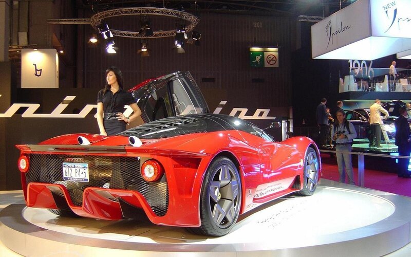 Red Ferrari F50 — Showroom
