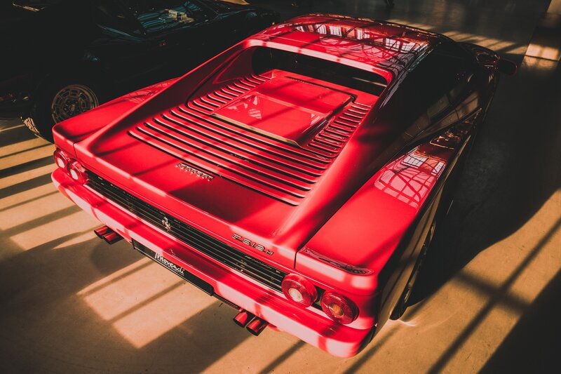 Red Ferrari F512m