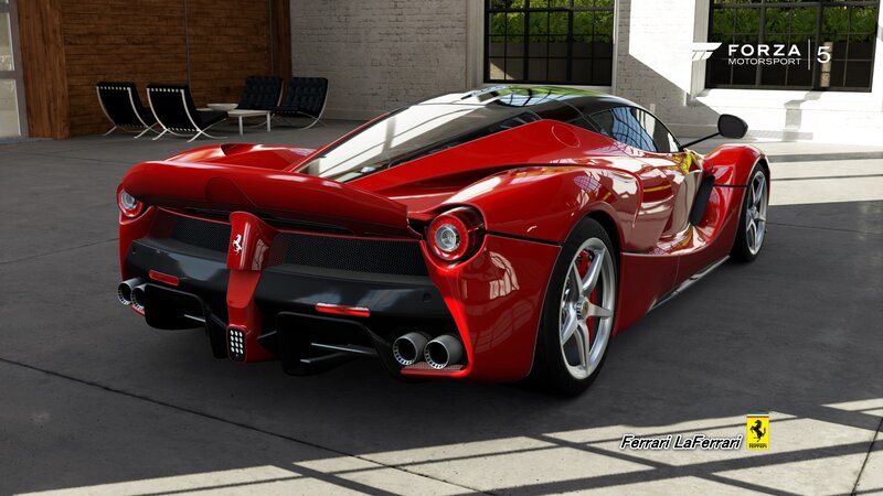 Red Ferrari Laferrari — Calm