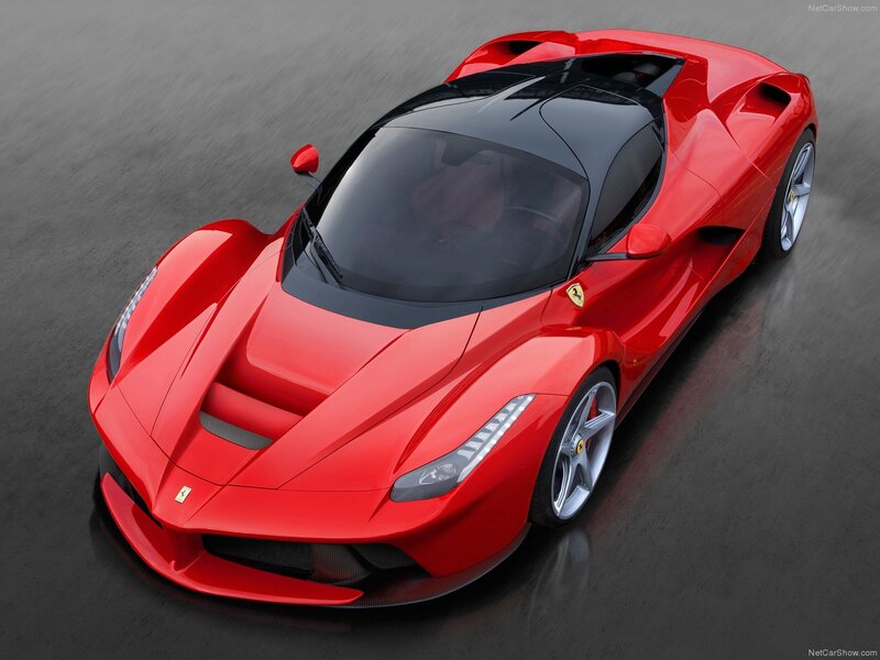 Red Ferrari Laferrari — Dynamic, Photograph