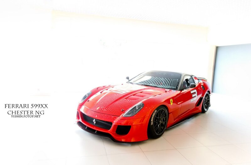 Red Ferrari Race Car — Neutral