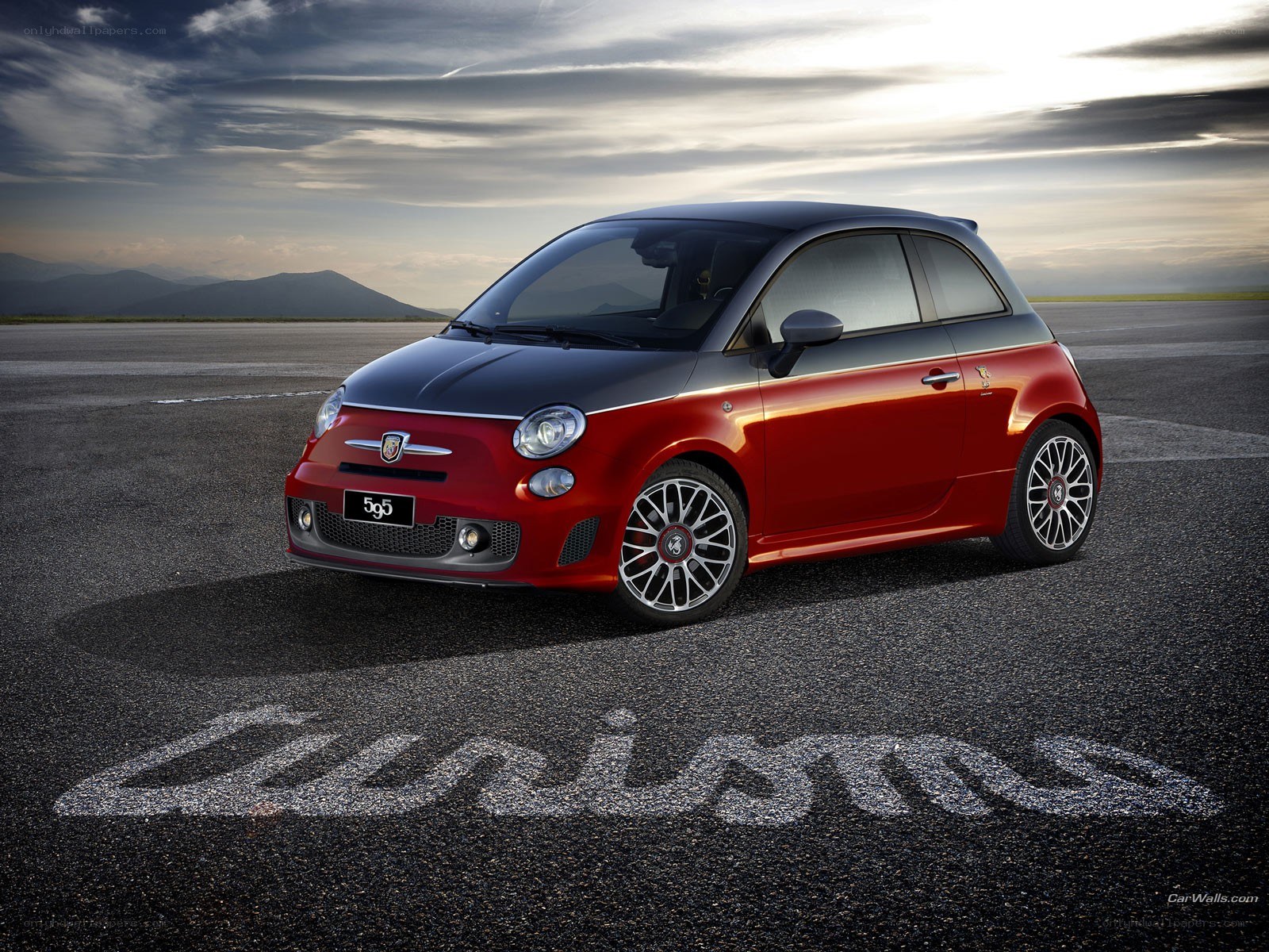 Red Fiat 500 Abarth