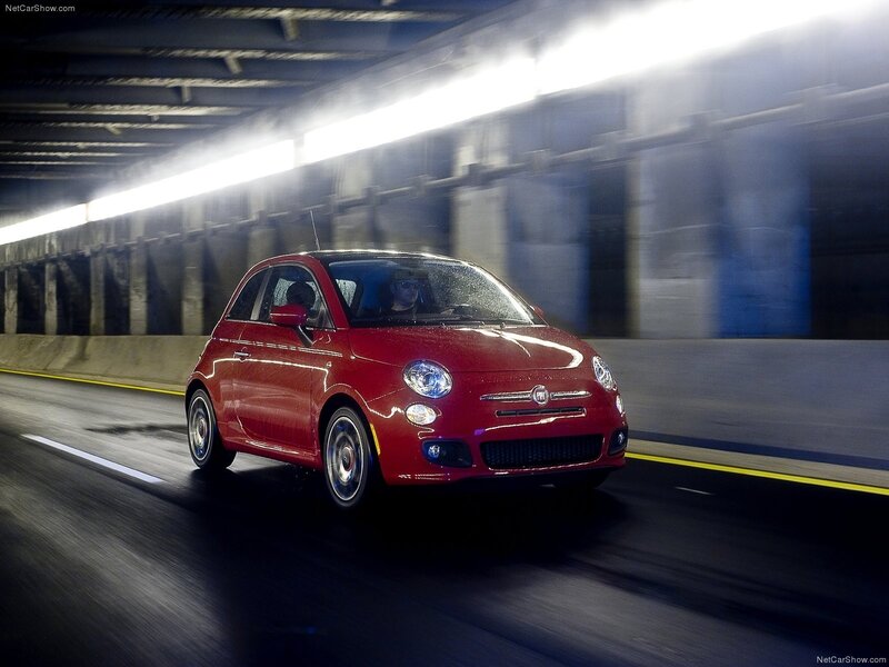 Red Fiat 500 in tunnel