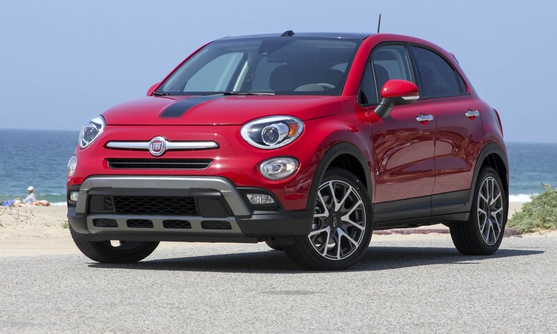 Red Fiat 500x Suv — Serene