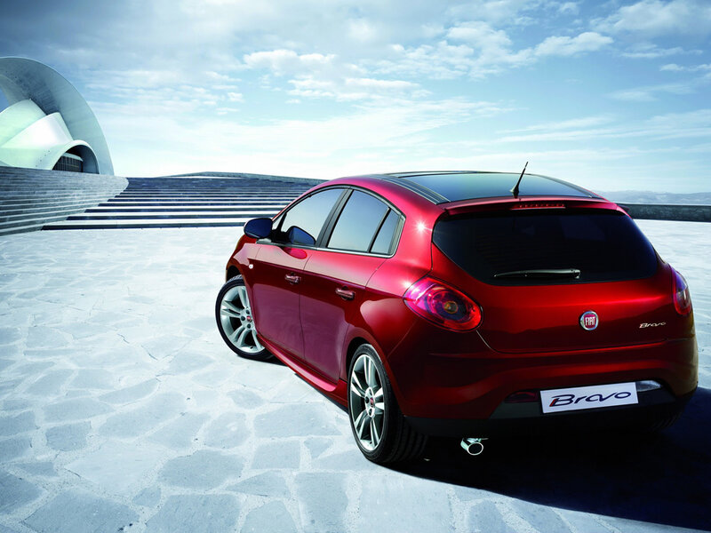 Red Fiat Bravo car