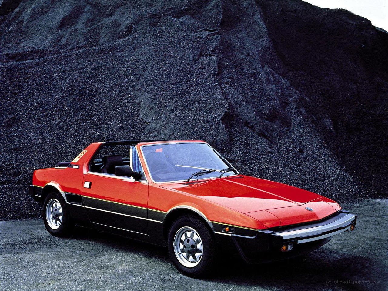 Red Fiat X1/9 convertible