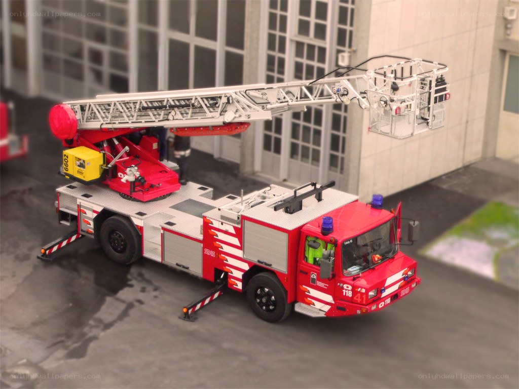 red fire truck with ladder