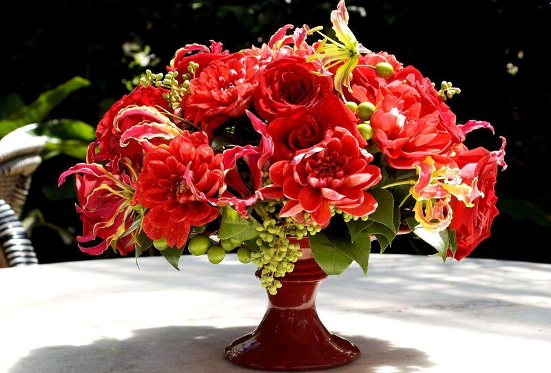 Red Flower Arrangement — Serene